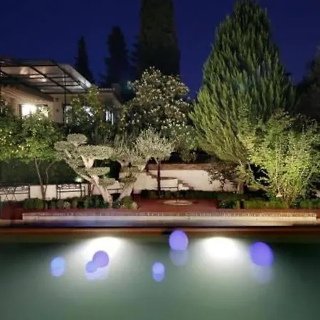 Rentitspain Grand Luxury Piscina & Jacuzzi Granada * Albolote