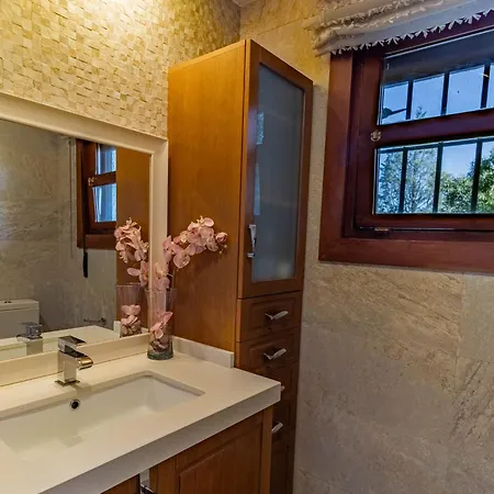 Rentitspain Grand Luxury Piscina & Jacuzzi Granada Villa Albolote