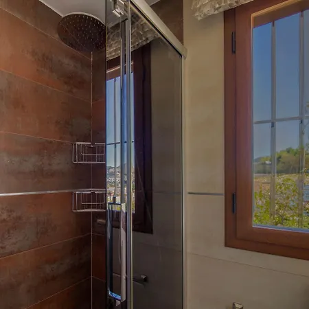 Rentitspain Grand Luxury Piscina & Jacuzzi Granada * Albolote